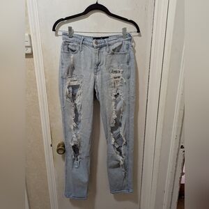 Hollister Light Wash Distressed High Rise Mom Jean Size 26x27 Vintage Stretch